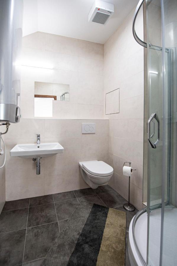 Blue President Apartment Bratislava Luaran gambar