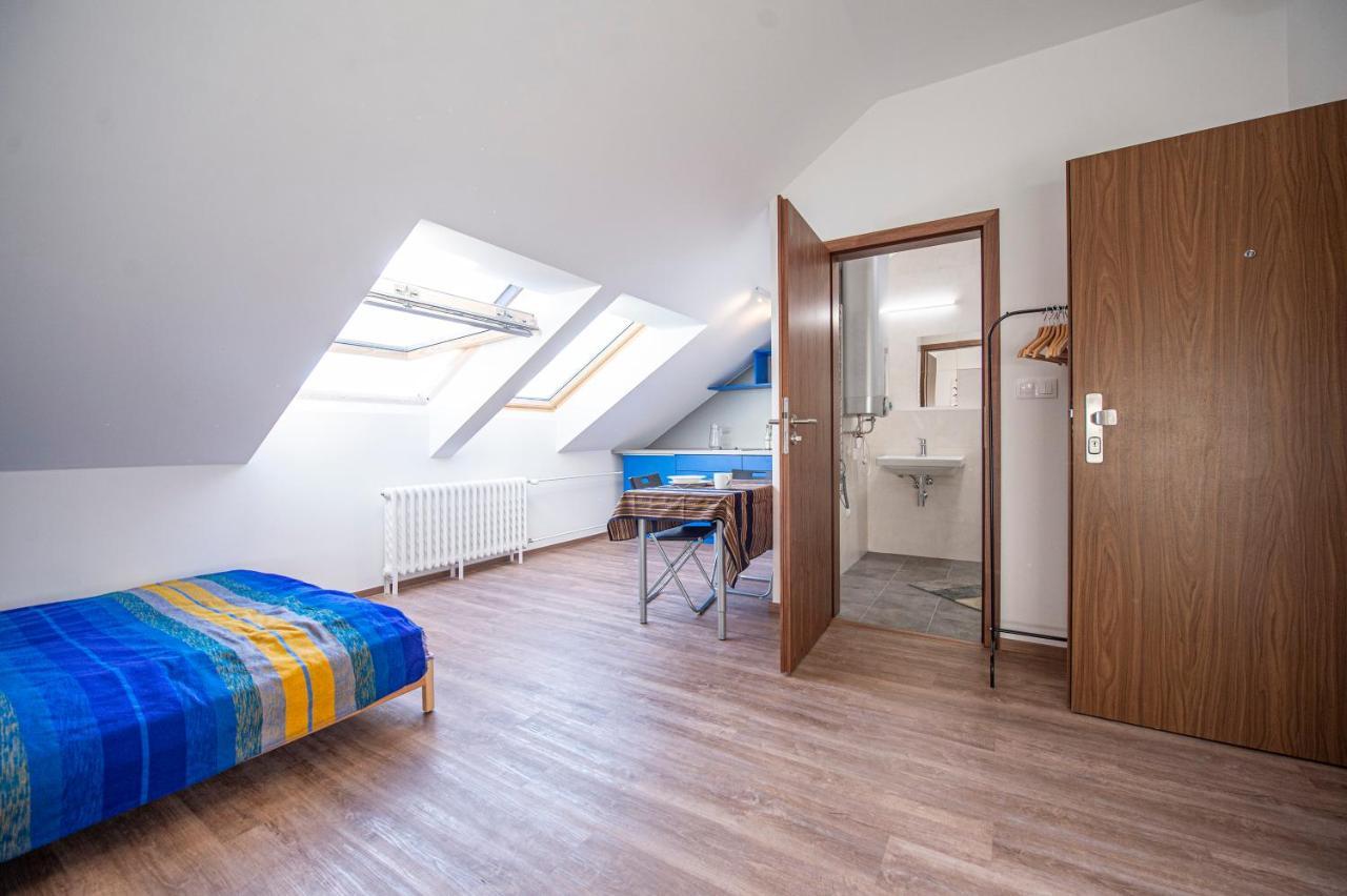 Blue President Apartment Bratislava Luaran gambar