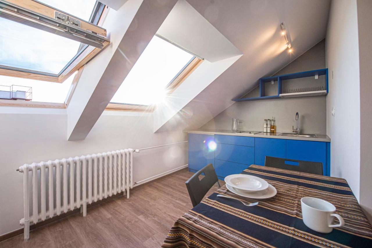 Blue President Apartment Bratislava Luaran gambar