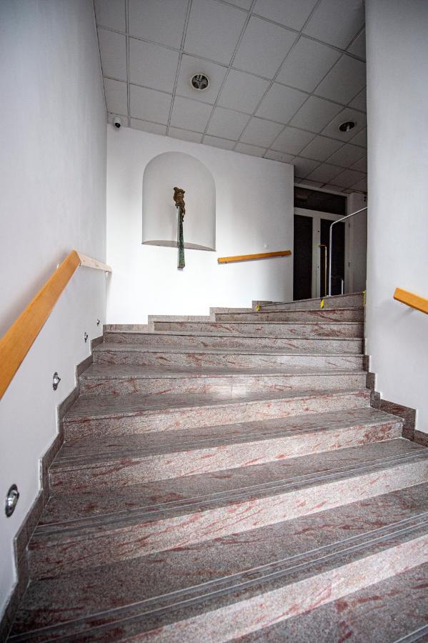 Blue President Apartment Bratislava Luaran gambar